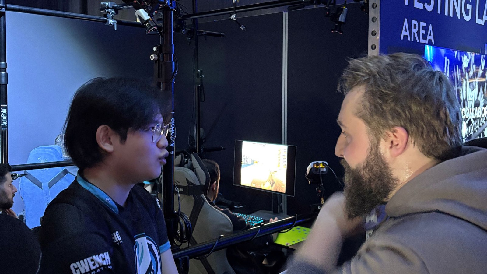 This pro player told me why he ditched the Superstrike for the Superlight