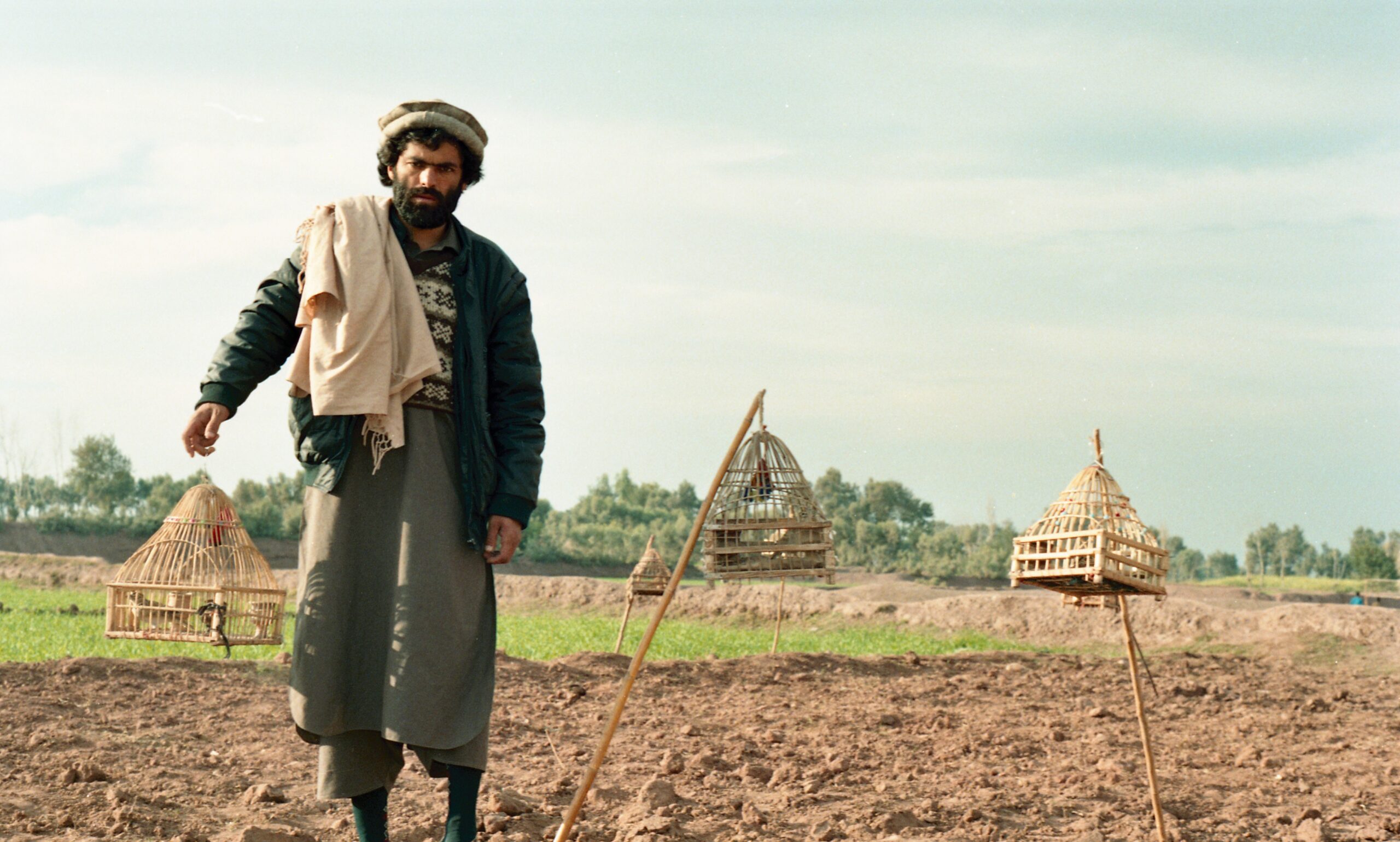 a gathering of Mujahidin in Pabi camp of Peshawar  — 1990-01-01T00:00:00Z Dönemi Askeri Tarih Belgesi