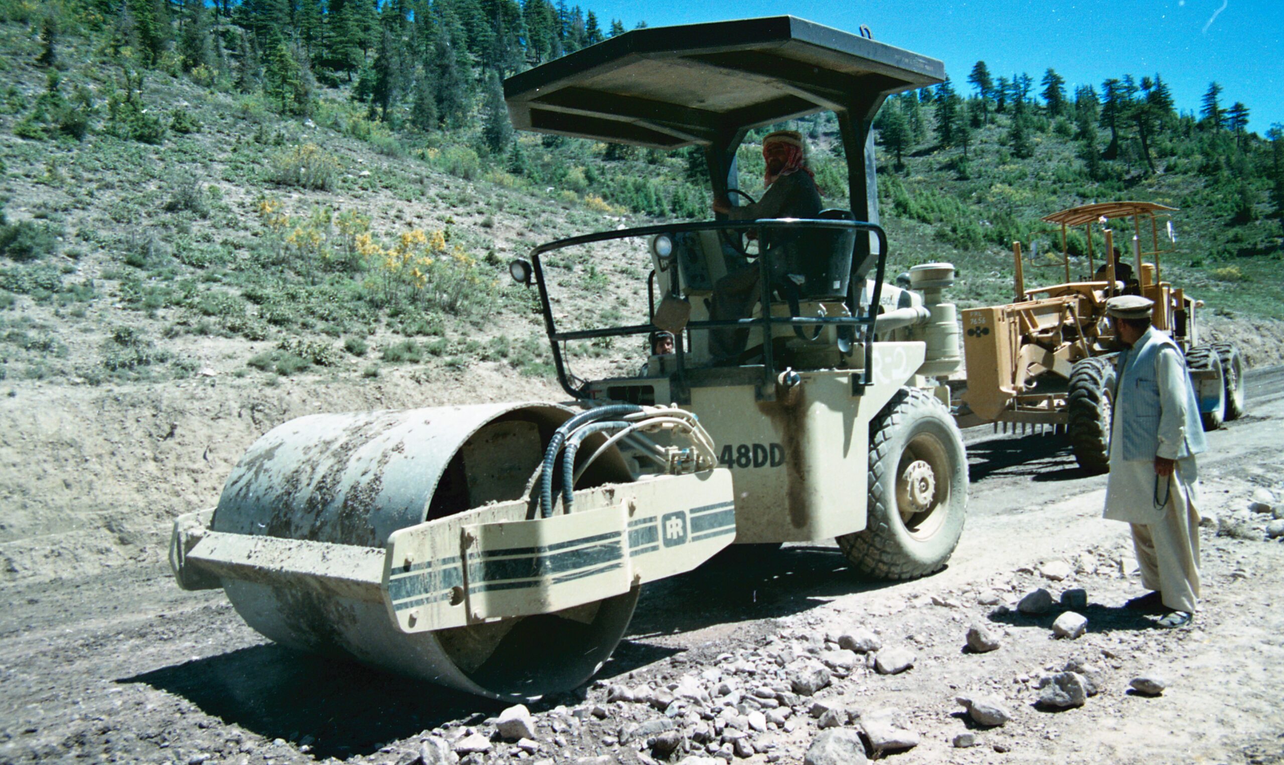 Jaji Yolunda İnce Bir İhanet: Zaman'ın Bulldozer Portresi