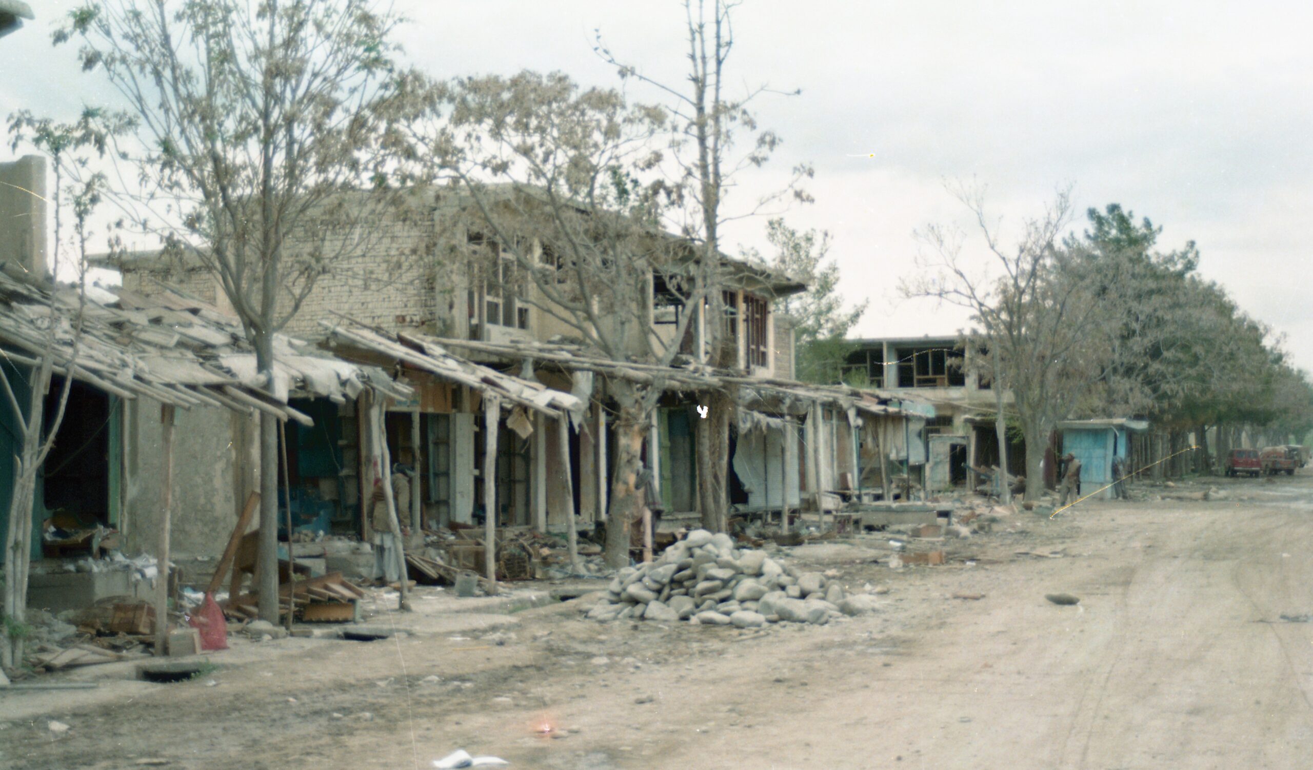 Muj. Gözüyle Bazar: Shafiqullah'ın 1991'de Yakalanan Yerel Pazar Sahnesi